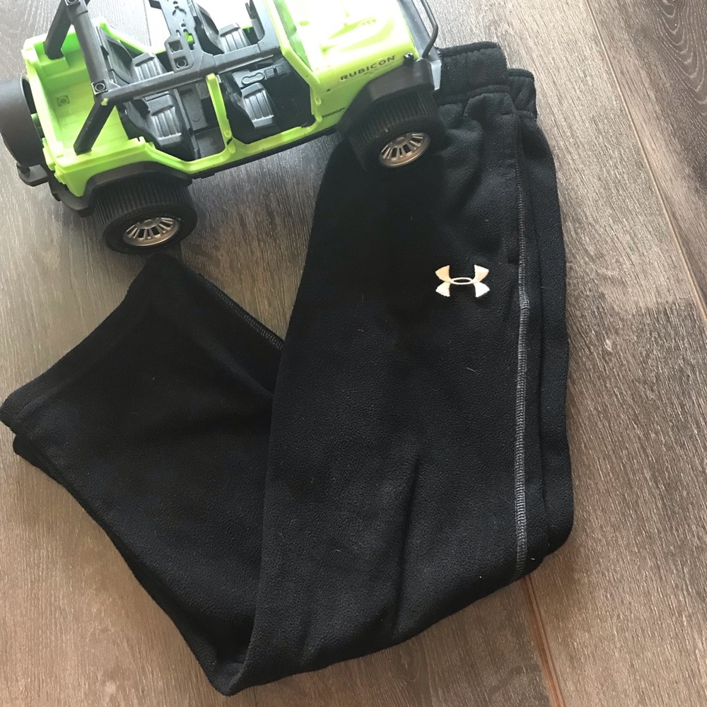 Boys Under Armour Fleece Pants Size 4